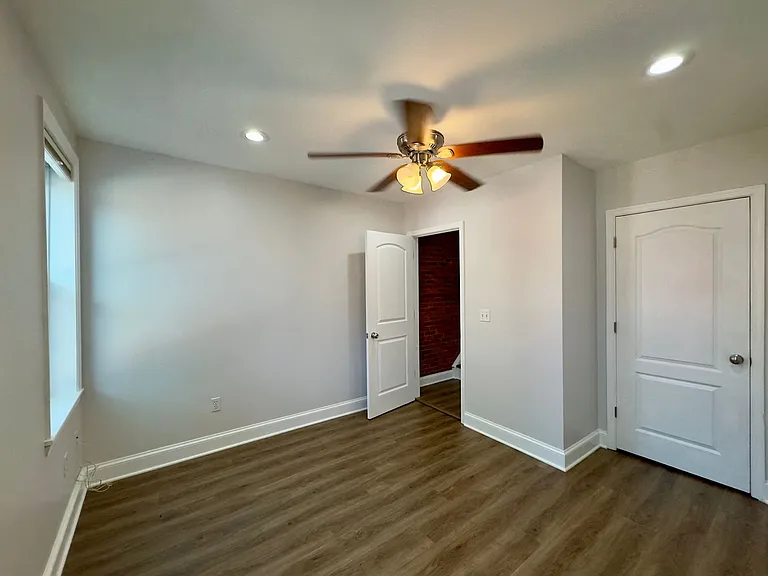 709 Scott St — Photo 13