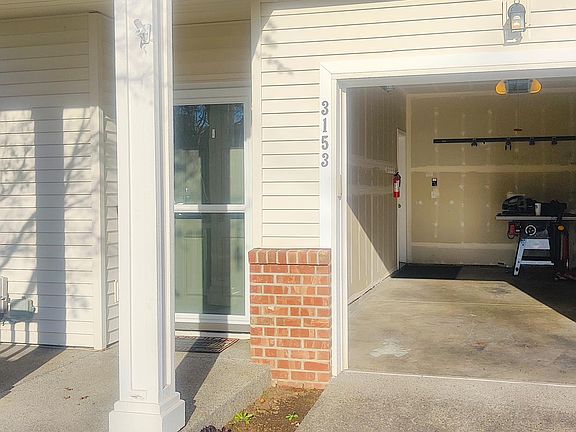 2nd image of 3153 SE Robin Cir