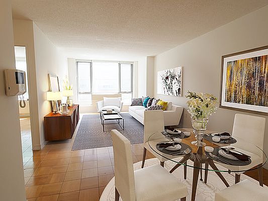 2nd image of 321 W 54th St APT 508