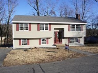 4 Manor Rd, Billerica, MA 01821