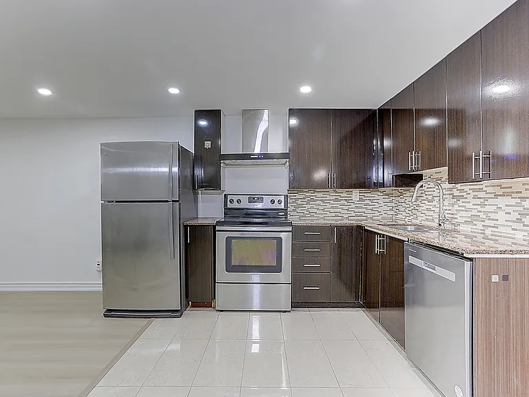 3271 Chokecherry Cres #BASEMENT — Photo 9