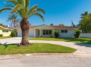 117 15th St, Belleair Beach, FL 33786
