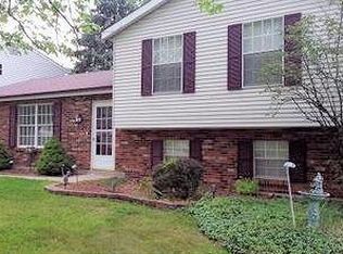 319 Clareknoll Ct, Cincinnati, OH