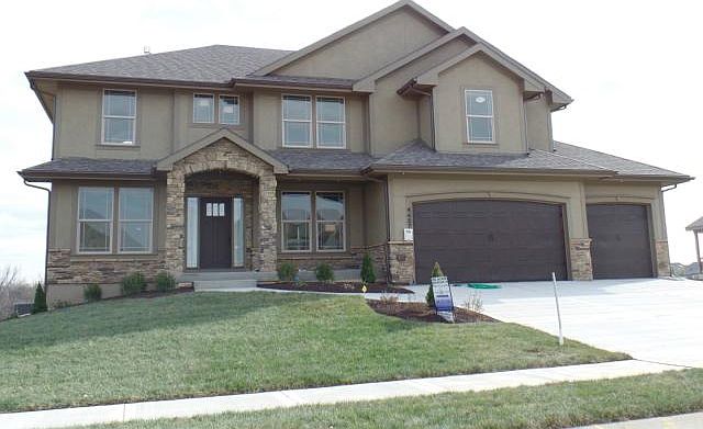 1st image of 4427 NE Park Springs Ct