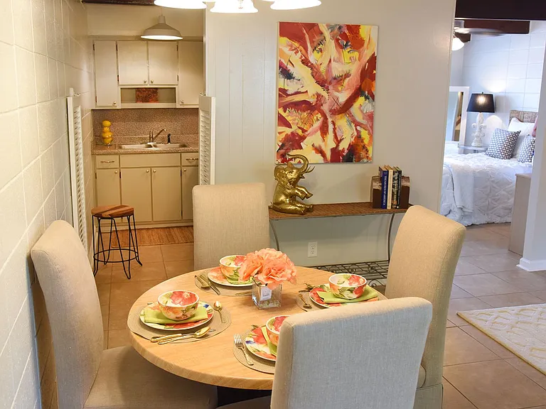 Carousel Village Apartments — Photo 8