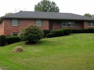 410 E Weaver Rd, Springfield, MO 65810