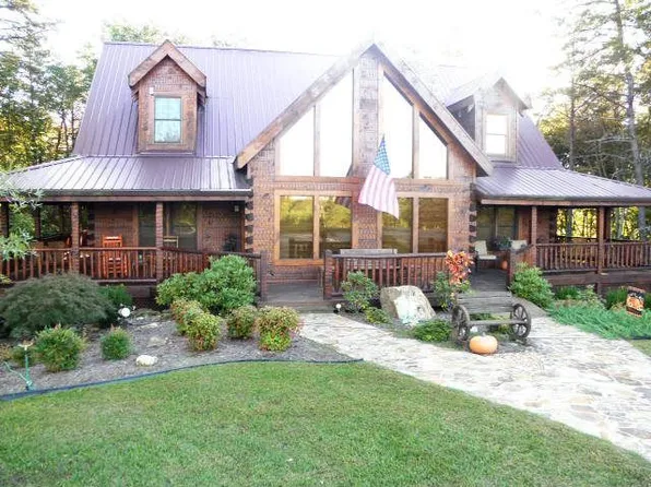 969 High Meadow Dr, Spencer, TN 38585
