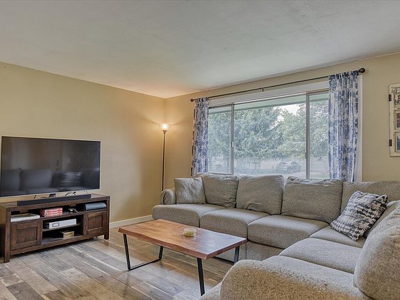 5th image of 7431 N Calkins Dr