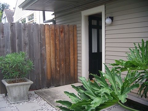 2nd image of 5907 Laurel St
