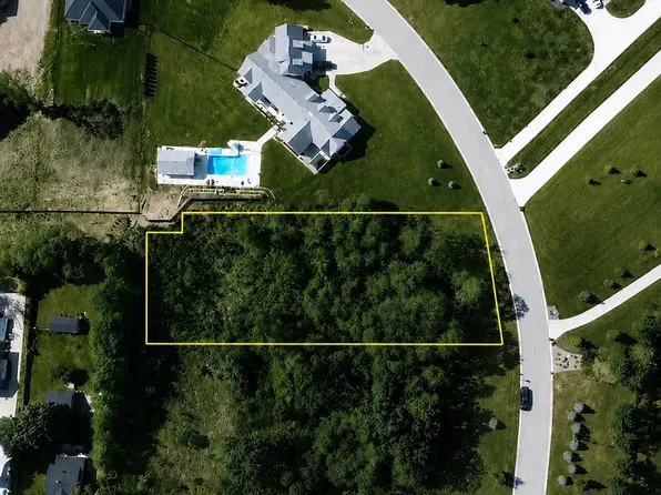 20328 Longboat Ct, Bristol, IN 46507