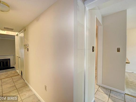 3rd image of 1004 Moorefield Hill Pl SW