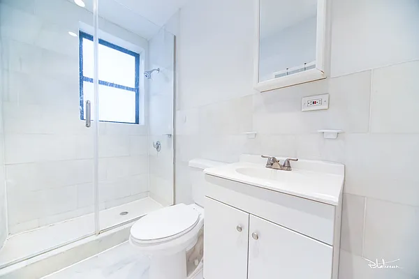 Rented by Platinum Properties | media 7