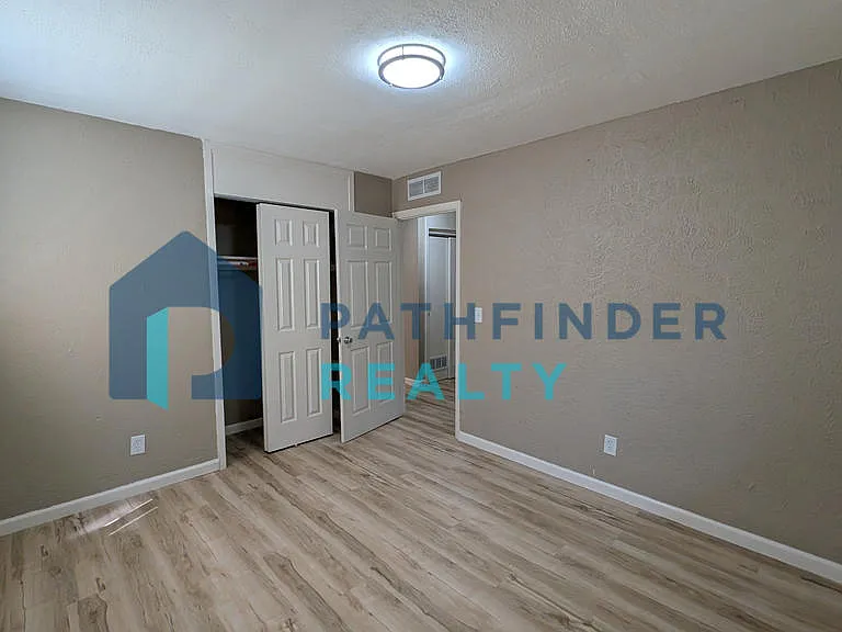 4253 Redonda Ln — Photo 11