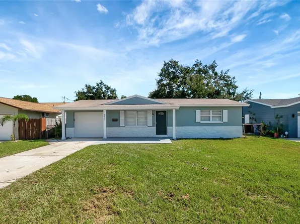 8411 7th St N, Saint Petersburg, FL 33702