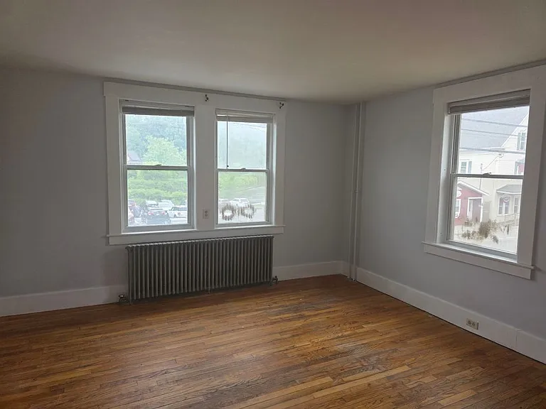 10 N Main St #2 — Photo 7