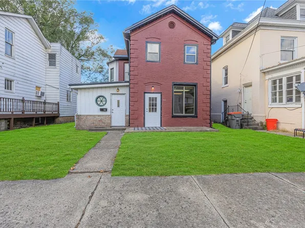 1319 5th Ave, Beaver Falls, PA 15010