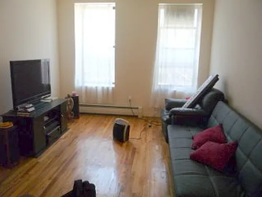 Rented by Picture Realty Inc. | media 28