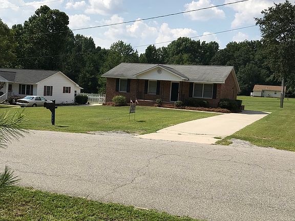 Front view across Hamel St.