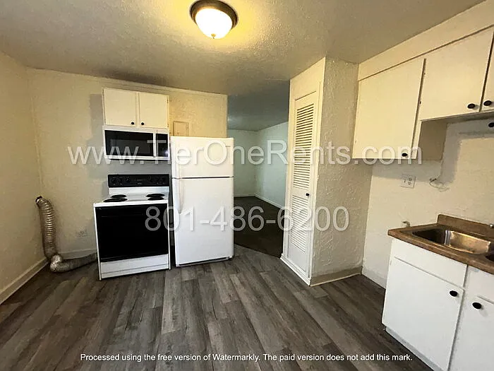2 bed, 1.0 bath, 900 sqft, $1,195 — Photo 2
