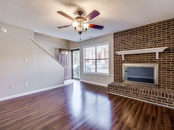 4th image of 2348 Brookview Ct