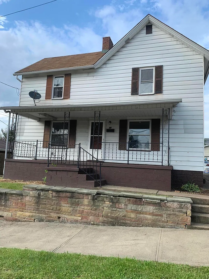 161 E Askren St photo 1