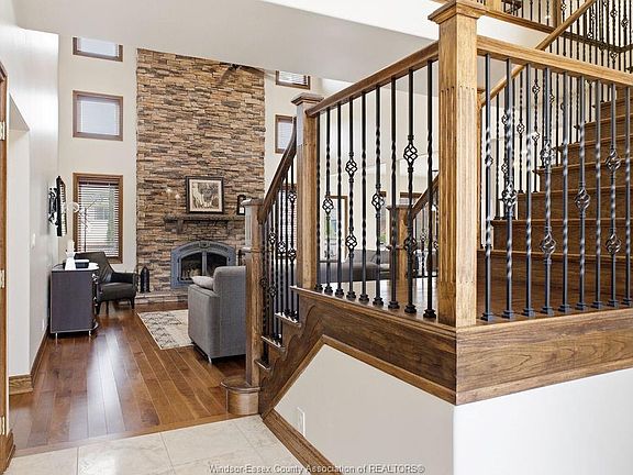 3rd image of 118 Remo Cres