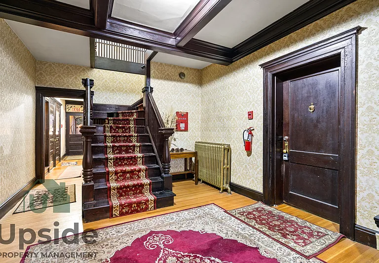 1128 W 9th Ave — Photo 4
