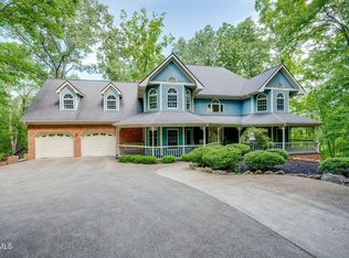 1813 Huntington Woods Cir, Kingsport, TN 37660
