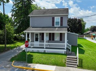 150 Walnut St, Mount Wolf, PA 17347