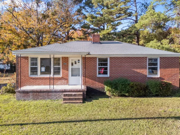 320 Pace St, Smithfield, NC 27577