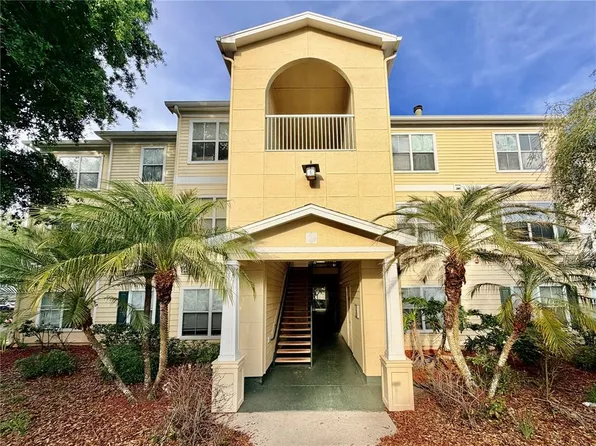18111 Bridle Bit Ln, Tampa, FL 33647