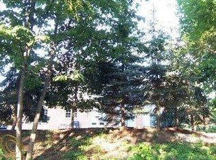 3443 Warwick Dr, Rochester Hills, MI 48309