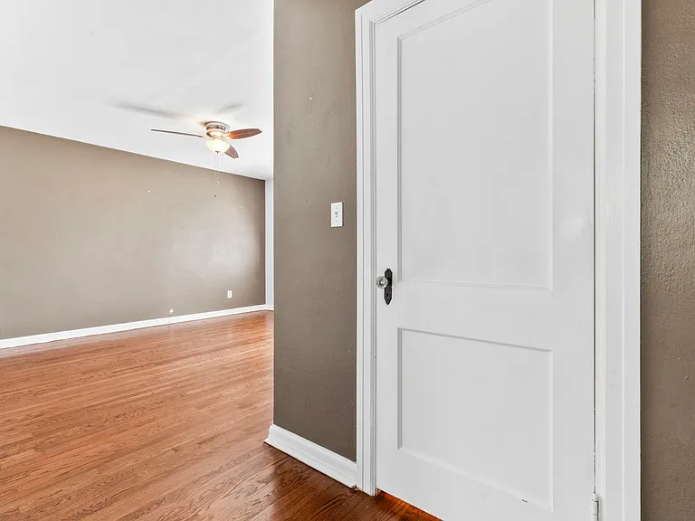 1326 Pinetree Rd — Photo 21