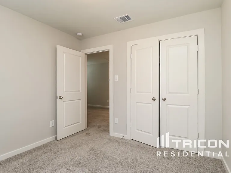 Tricon Willow Creek — Photo 112