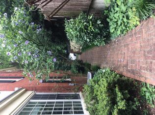 3015 Whitehaven St NW, Washington, DC 20008
