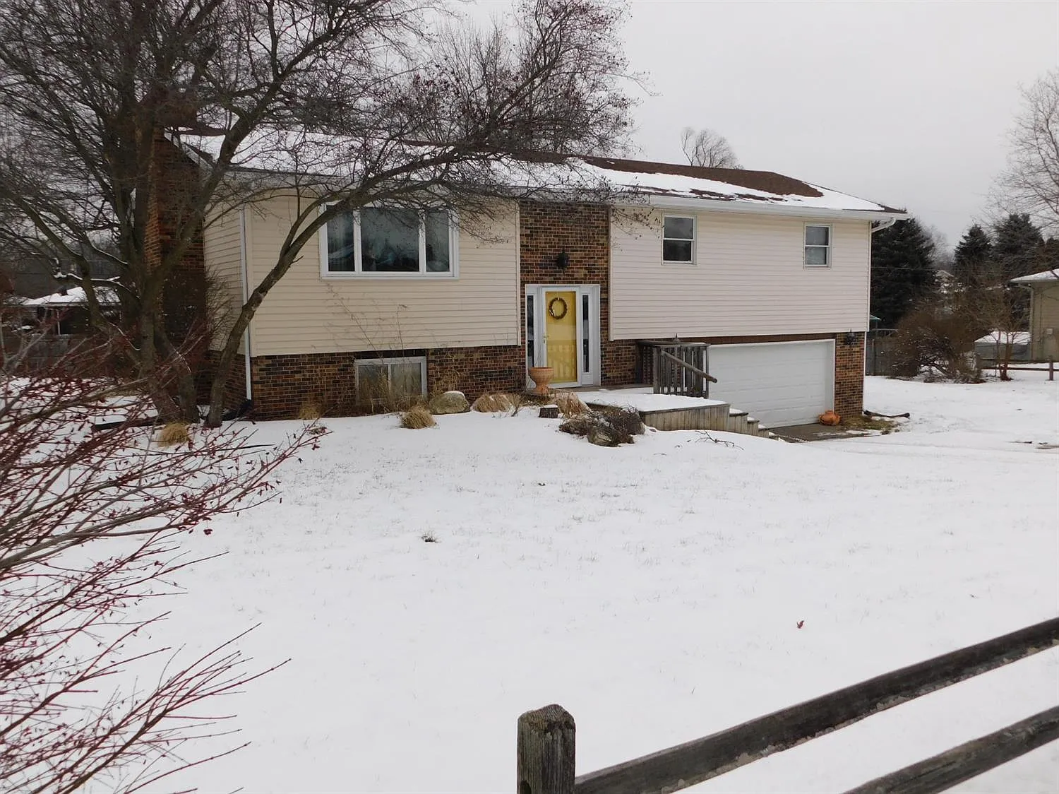311 Concanneau Dr photo 1