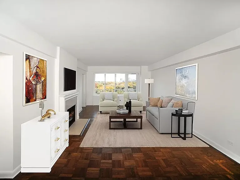 40 Central Park S #15A — Photo 1