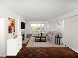 40 Central Park S UNIT 4A, New York, NY 10019