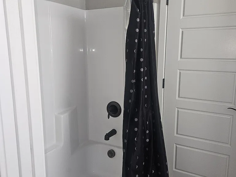 Jack n Jill Bathroom