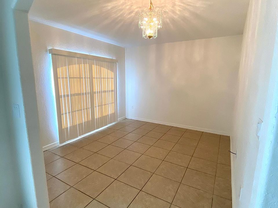 1st image of 1301 Creekview Ct