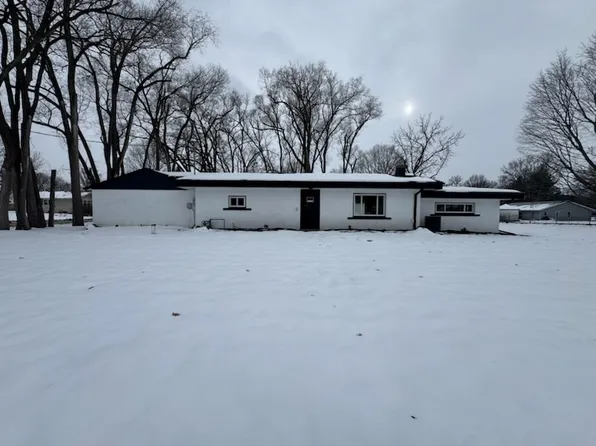 4205 Grimes St, Sterling, IL 61081