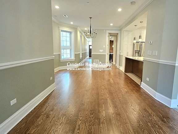 4th image of 4632 N Saint Louis Ave #1