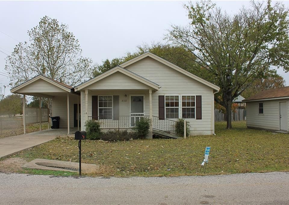 1st image of 402 Bluebonnet Dr