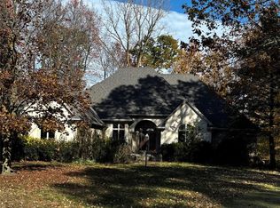 3040 Oak Moss Ct, Fort Gratiot, MI 48059