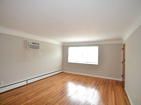 5th image of 5850 Robison Rd