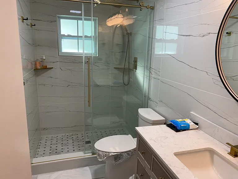 2nd Bathroom