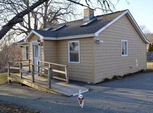 108 Girard Ave, Newport, RI 02840