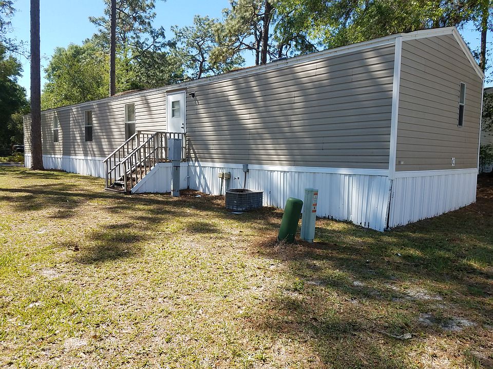 2nd image of 9509 Eastpointe Cir
