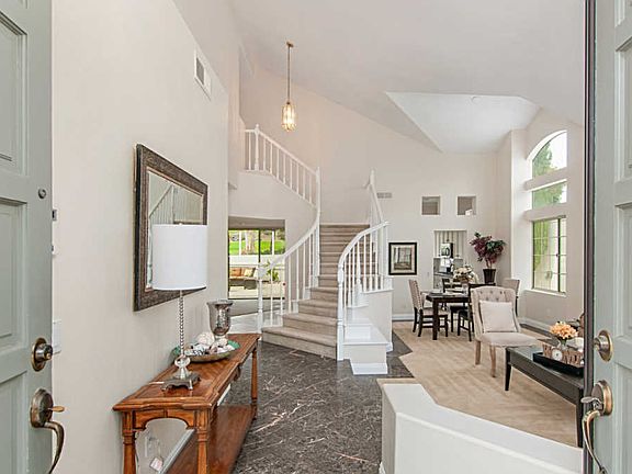 3rd image of 12198 Ferncrest Pl