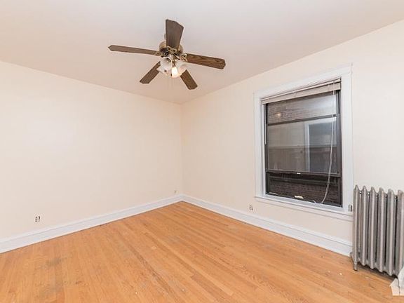 5th image of 5857 N Kenmore Ave APT 2S